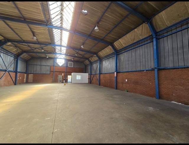 458M² WAREHOUSE TO LET IN BENROSE